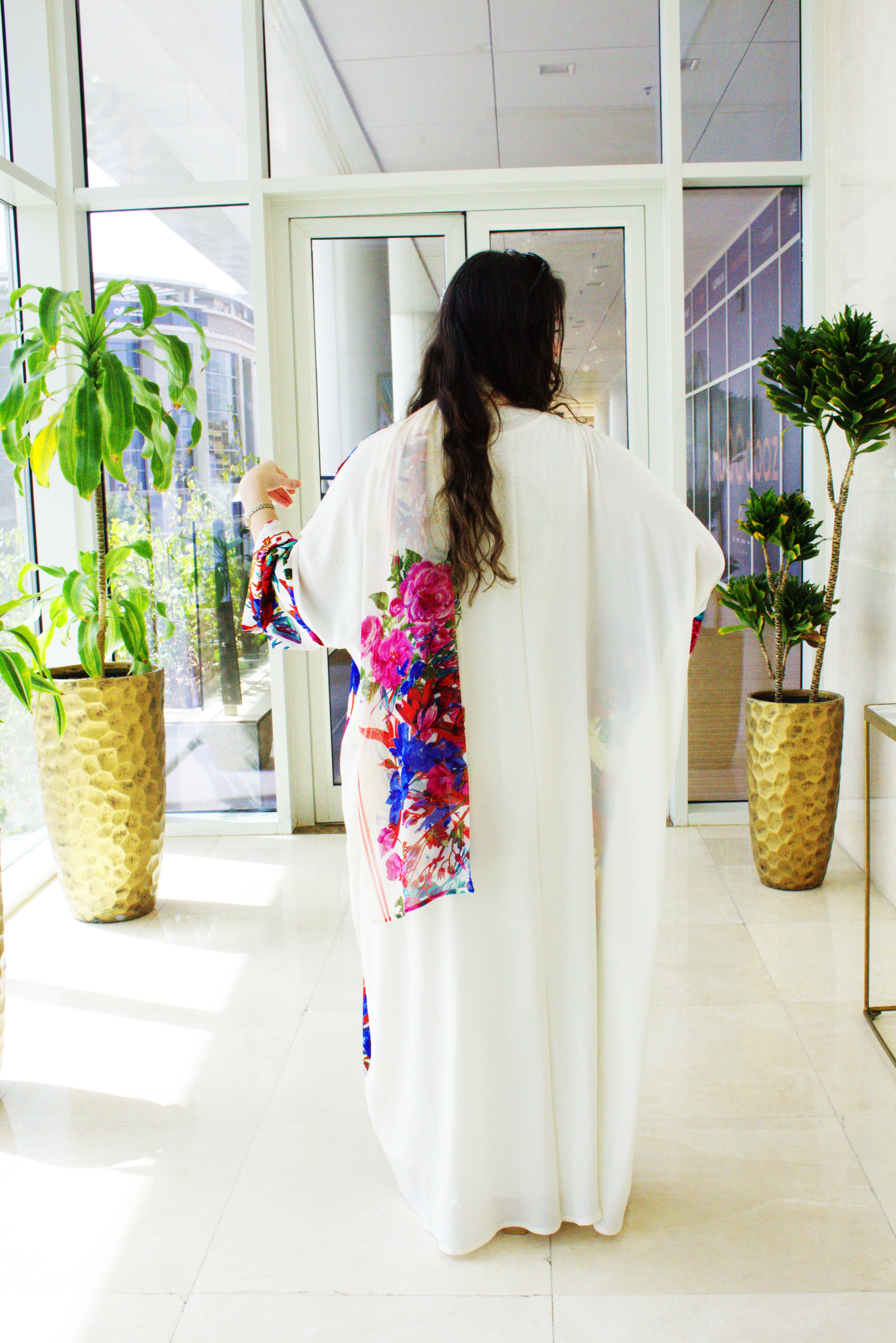 Bloom in Bianco abaya set